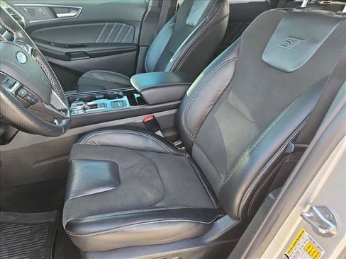 Used 2019 Ford Edge ST w/ Convenience Package AWD/4WD image 16