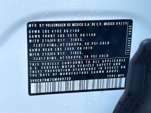 Used 2025 Volkswagen Tiguan S image 42