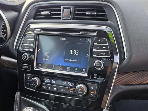 Used 2016 Nissan Maxima Platinum FWD image 13