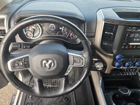 Used 2020 RAM 1500 Laramie image 26