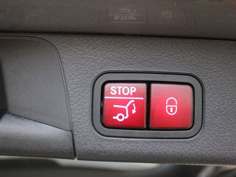 Certified 2024 Mercedes-Benz EQB 250+ image 31