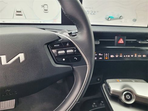 Used 2024 Kia EV6 Light image 21