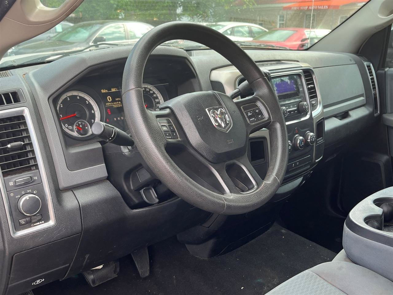 Used 2013 RAM 1500 Classic SLT RWD image 10