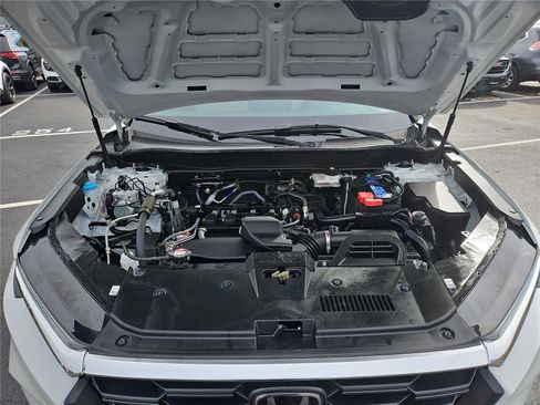 Used 2025 Honda CR-V LX image 10