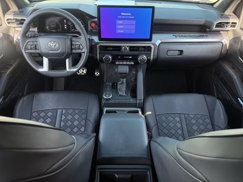 Used 2025 Toyota Tacoma TRD Sport RWD image 11