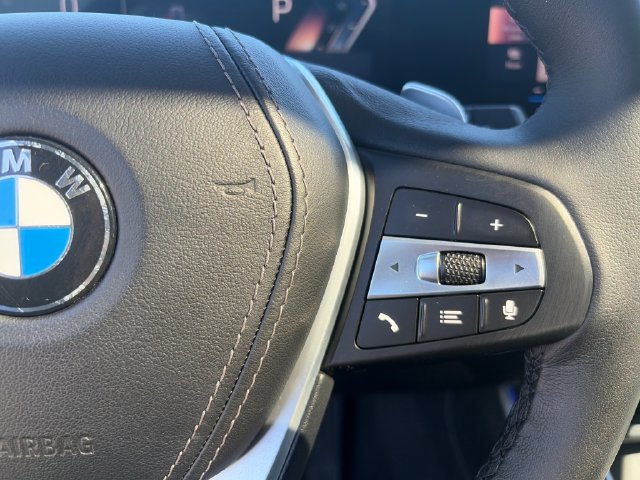 Used 2025 BMW X5 xDrive40i w/ Premium Package AWD/4WD image 23