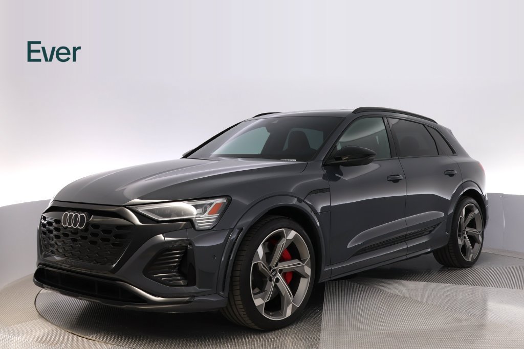 Used 2024 Audi Q8 e-tron Prestige w/ Prestige Package AWD/4WD image 2