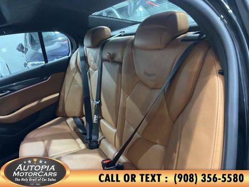 Used 2022 Cadillac CT5 V image 19