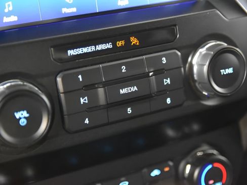 Used 2020 Ford F150 XLT AWD/4WD image 27