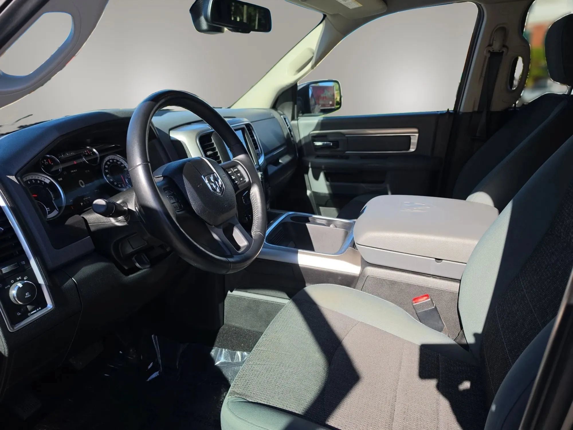 Used 2018 RAM 1500 Big Horn AWD/4WD image 9