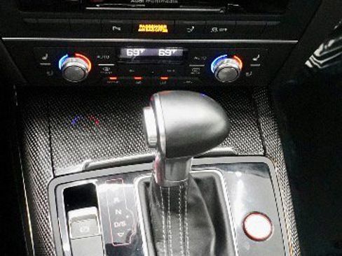 Used 2013 Audi S7 Prestige w/ Innovation Pkg image 33