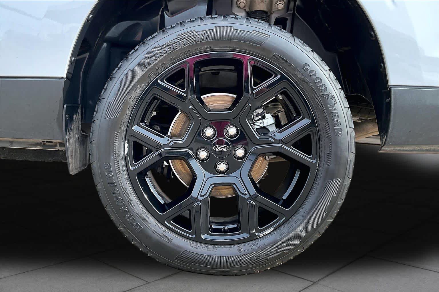 Used 2025 Ford Maverick XLT w/ Black Appearance Package AWD/4WD image 11