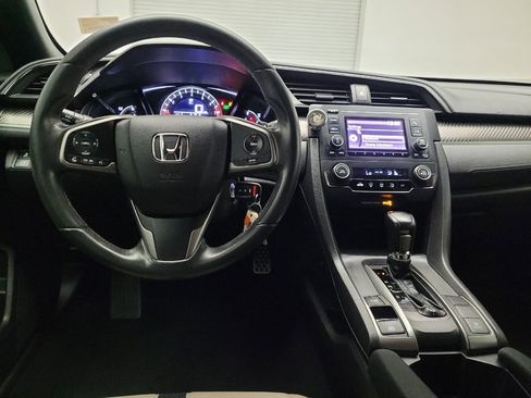 Used 2018 Honda Civic Sport image 22