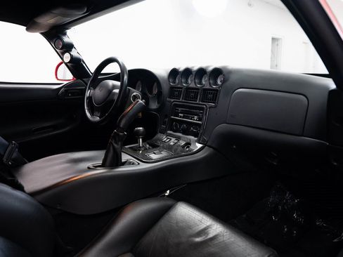 Used 1997 Dodge Viper GTS image 17