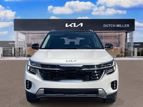 Used 2025 Kia Seltos SX image 2