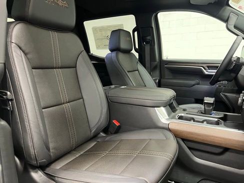 New 2026 Chevrolet Silverado 1500 High Country w/ High Country Premium Package AWD/4WD image 24