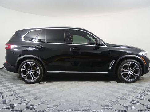 Used 2022 BMW X5 sDrive40i w/ Premium Package image 2