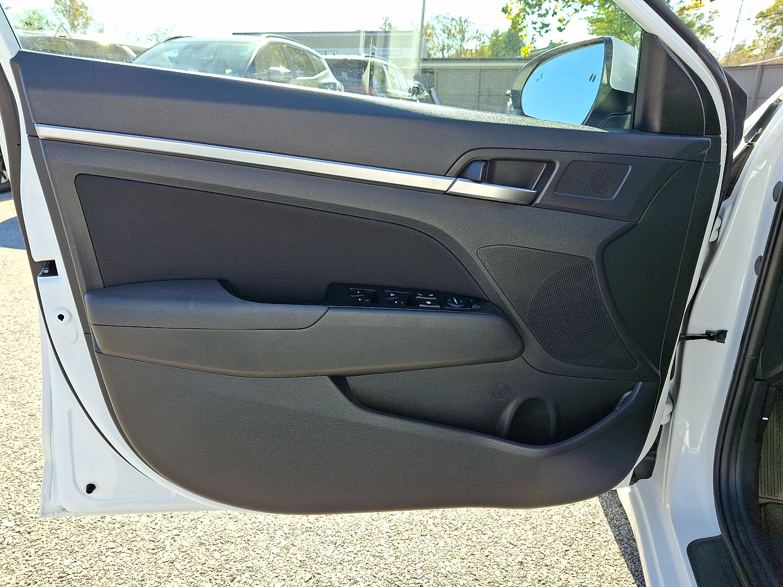 Used 2020 Hyundai Elantra Value Edition w/ Cargo Package (C1) FWD image 15