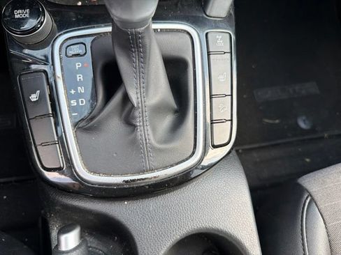 Certified 2023 Kia Seltos S w/ Navigation Package AWD/4WD image 14
