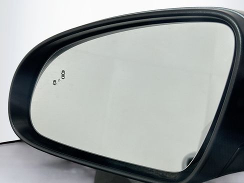 Used 2021 Hyundai Kona Limited FWD image 16