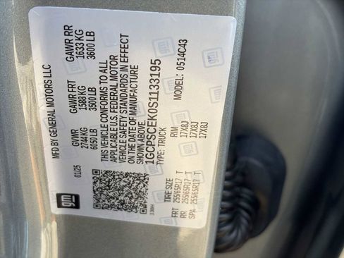 Used 2025 Chevrolet Colorado LT image 25