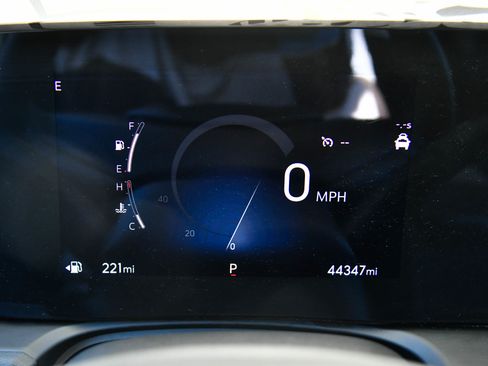 Used 2024 Buick Encore GX Sport Touring w/ Comfort Package image 28