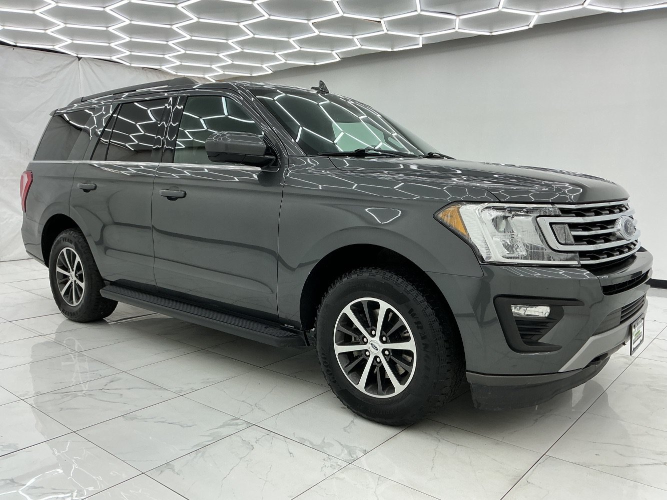 Used 2020 Ford Expedition XLT AWD/4WD image 7