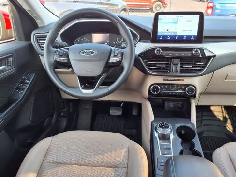 Used 2022 Ford Escape SEL AWD/4WD image 5
