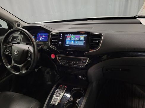 Used 2022 Honda Pilot Touring image 25