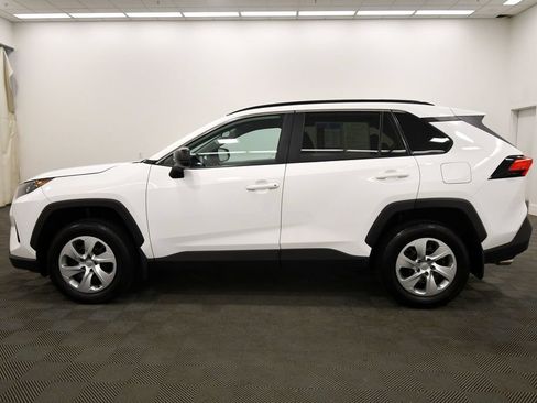 Used 2021 Toyota RAV4 LE AWD/4WD image 4