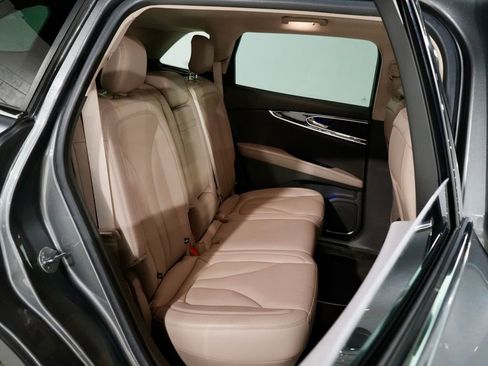 Used 2023 Lincoln Nautilus Reserve w/ Monochromatic Package image 31