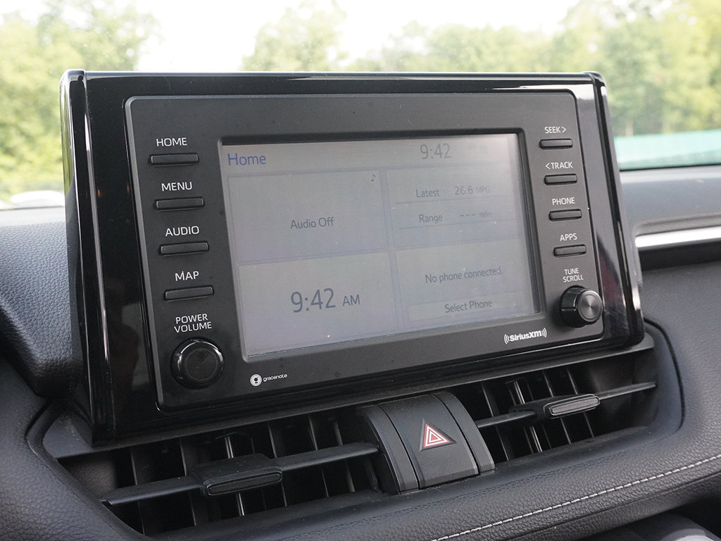 Used 2020 Toyota RAV4 LE FWD image 35