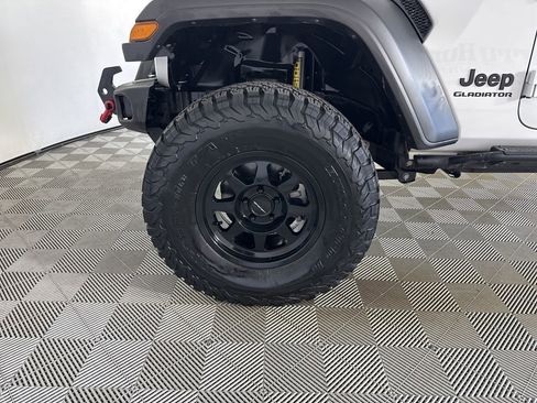 Used 2020 Jeep Gladiator Sport w/ Quick Order Package 24S image 36