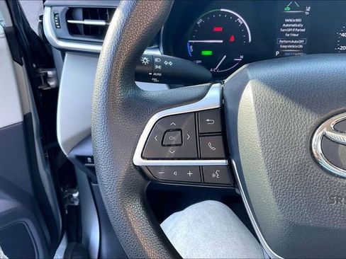 Used 2021 Toyota Sienna LE w/ LE Plus Package FWD image 18