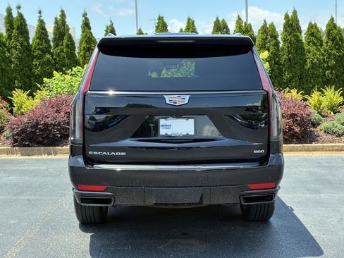 Used 2023 Cadillac Escalade Sport AWD/4WD image 8