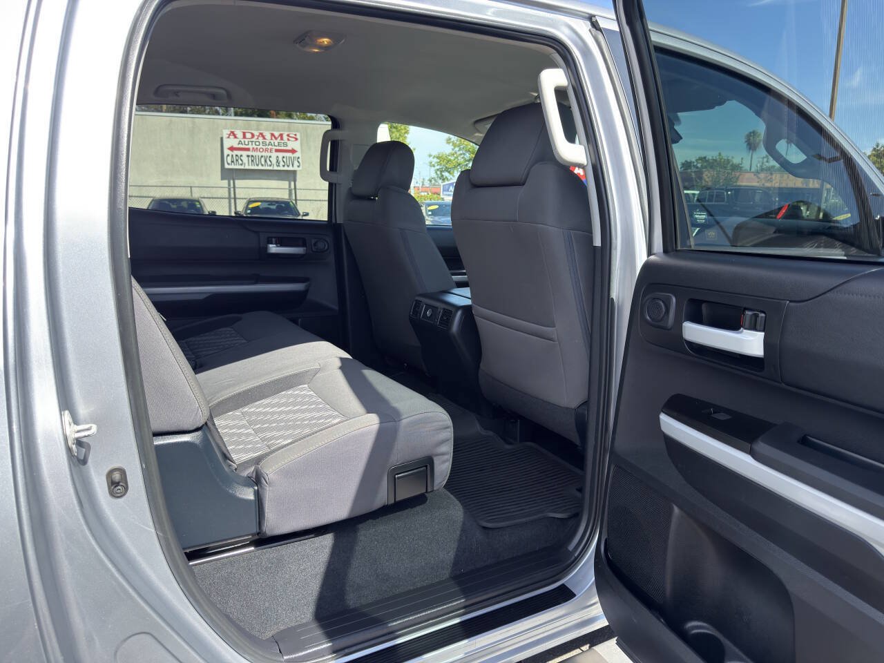 Used 2018 Toyota Tundra SR5 w/ TRD Off Road Package AWD/4WD image 12