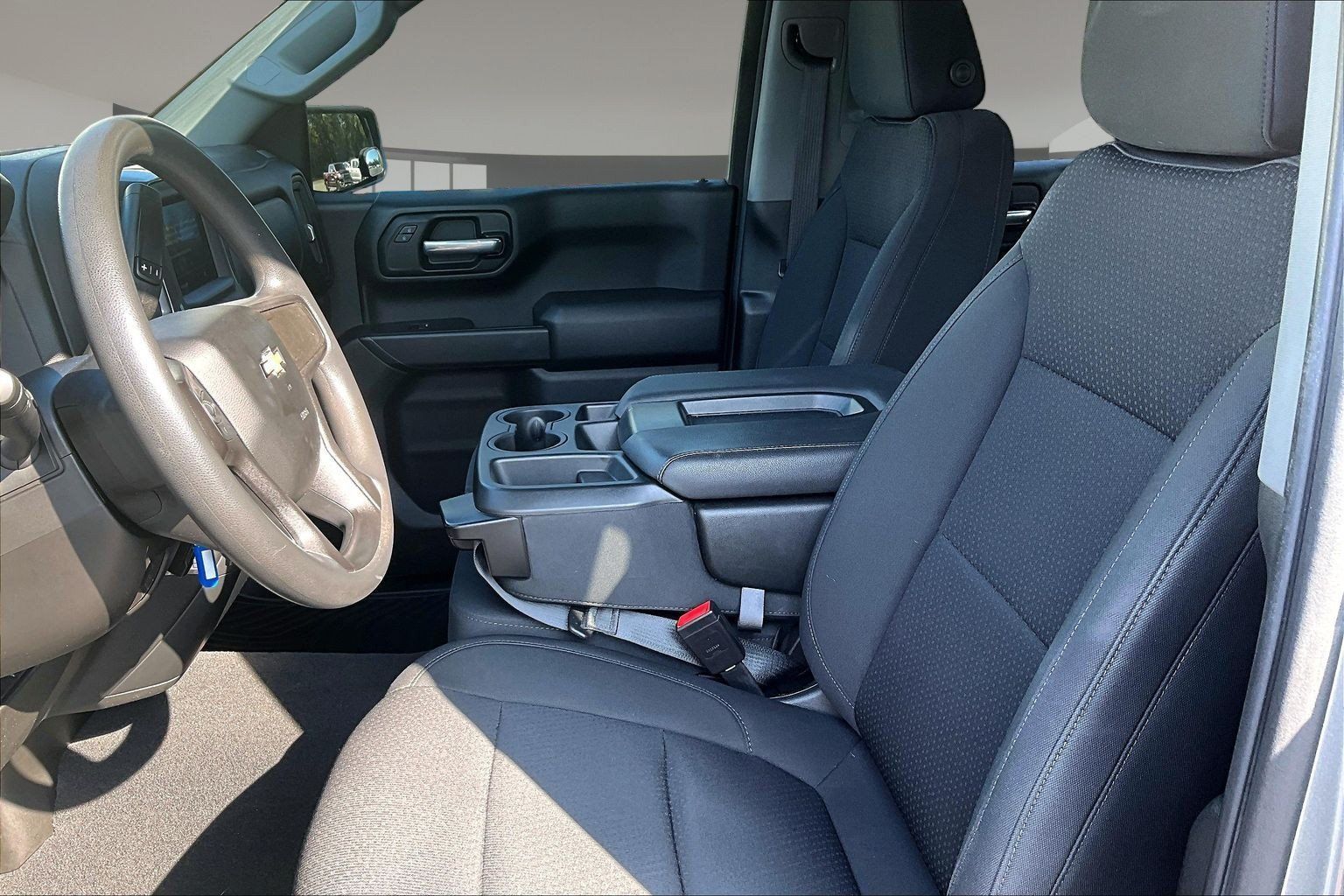 Used 2021 Chevrolet Silverado 1500 Custom AWD/4WD image 24