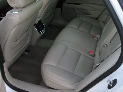 Used 2016 Cadillac XTS Premium image 26