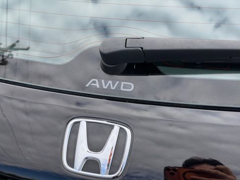 Used 2024 Honda HR-V LX image 29