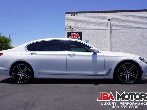 Used 2018 BMW 750i RWD image 78