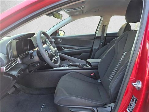 Used 2023 Hyundai Elantra SEL FWD image 15
