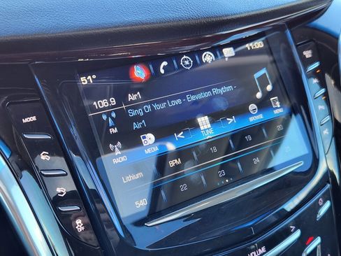 Used 2020 Cadillac Escalade Premium Luxury image 22