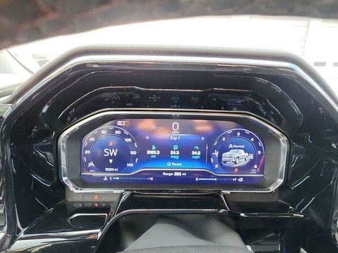 Used 2024 Chevrolet Silverado 1500 RST w/ All Star Edition Plus image 10
