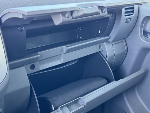 Used 2019 Nissan Frontier SV image 56