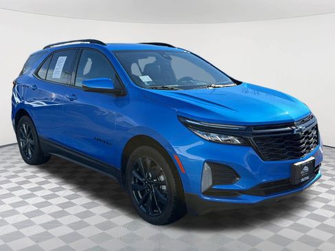 Used 2024 Chevrolet Equinox RS w/ RS Plus Package image 3