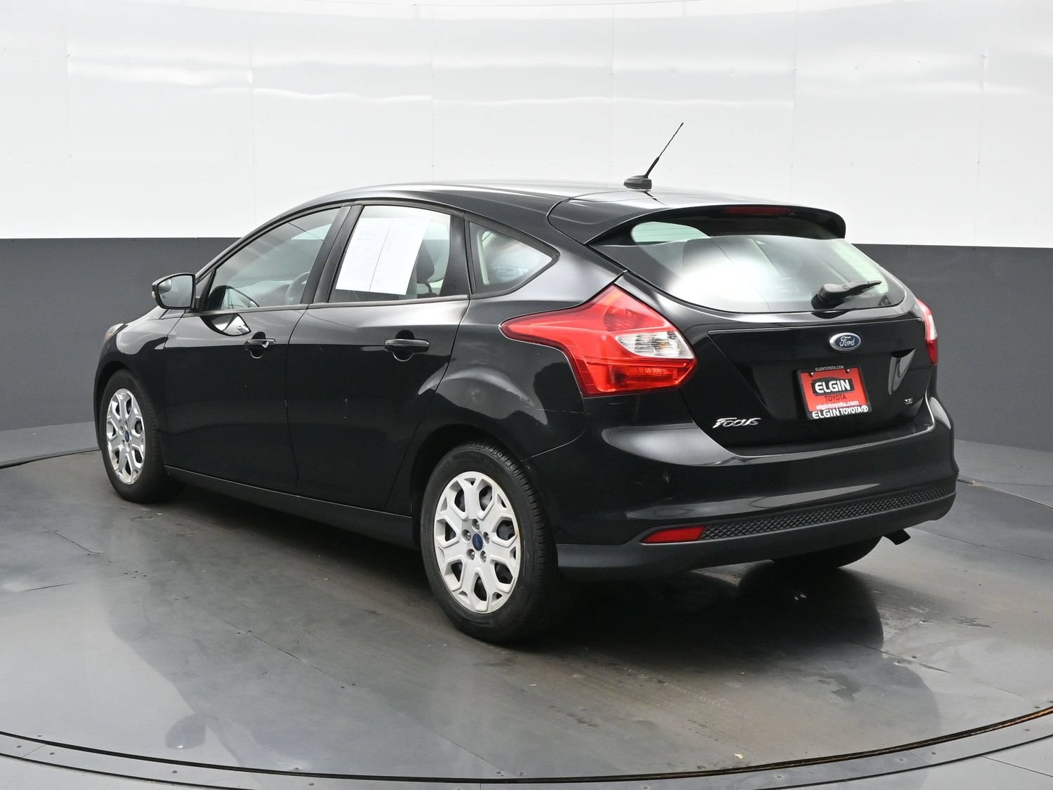 Used 2012 Ford Focus SE FWD image 4
