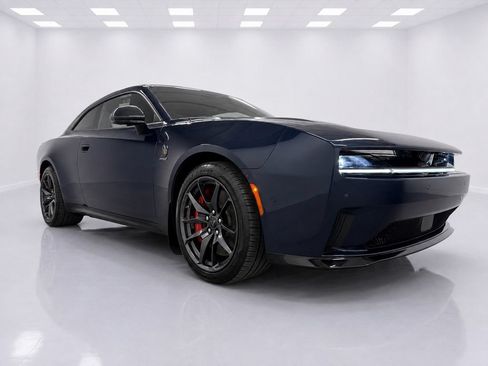 Used 2024 Dodge Charger Daytona Scat Pack w/ Plus Group AWD/4WD image 7