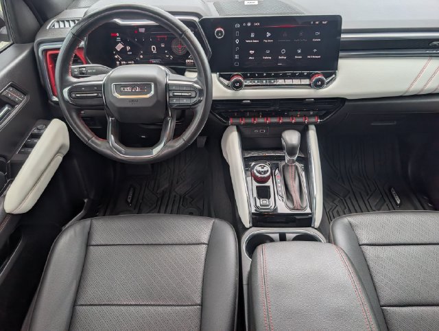 Used 2024 GMC Canyon AT4X AWD/4WD image 8