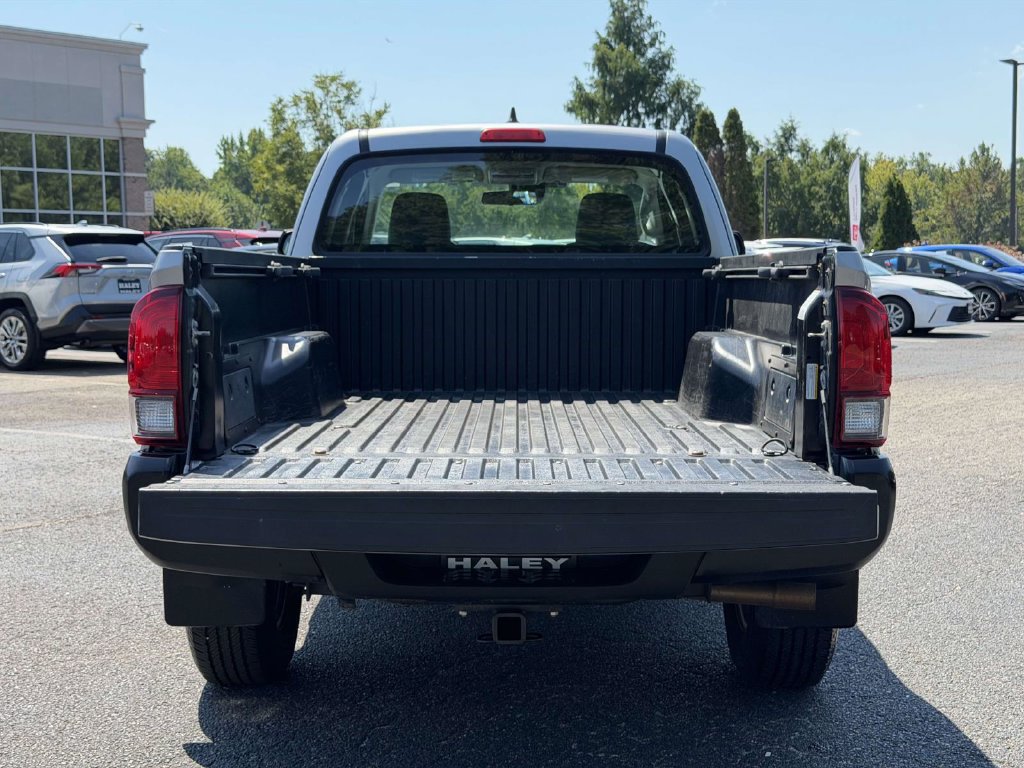 Used 2018 Toyota Tacoma SR AWD/4WD image 13