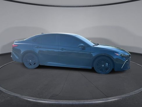 Certified 2025 Toyota Camry SE FWD image 9